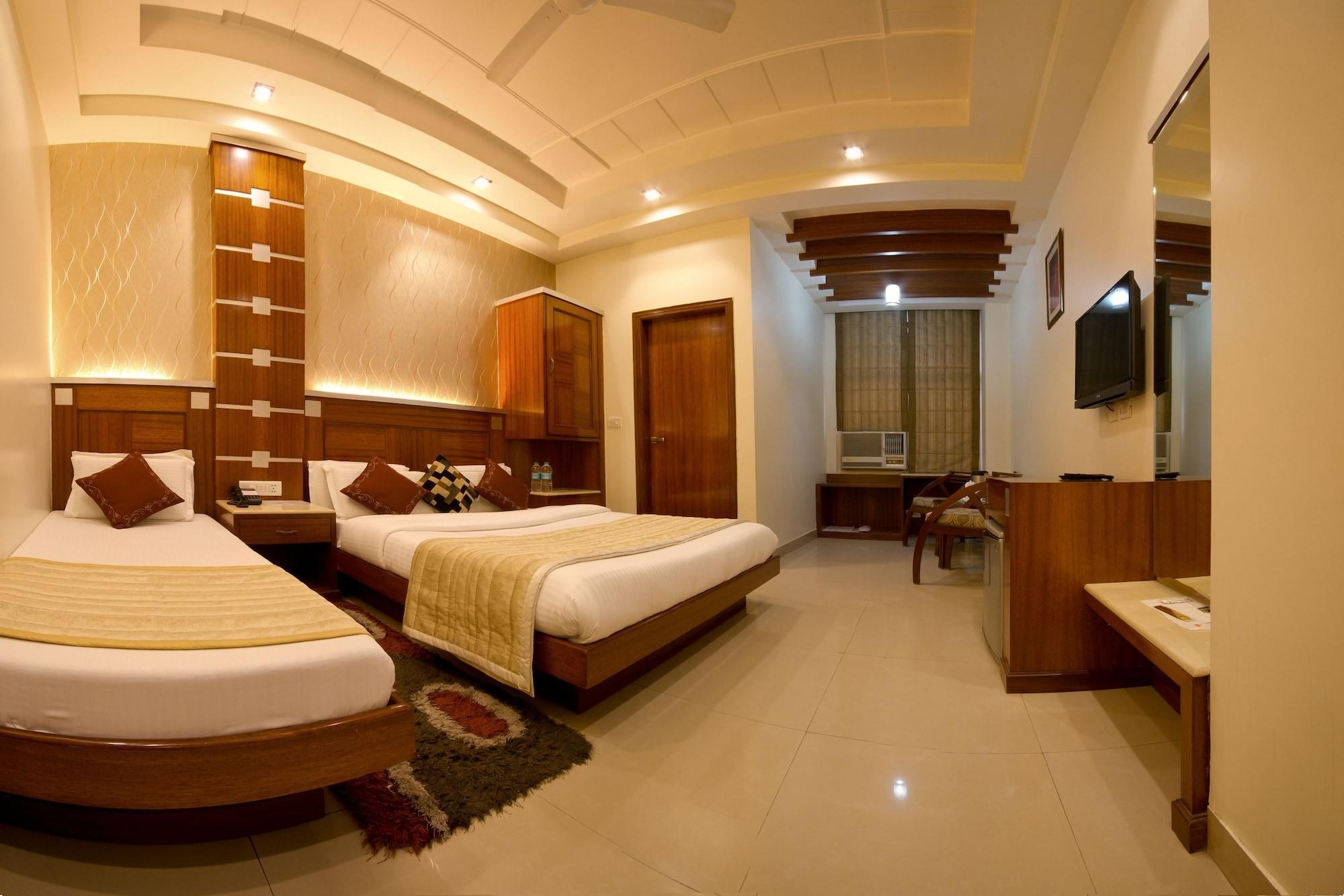 Hotel Aster Inn New Delhi Exteriör bild
