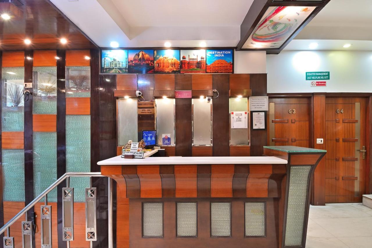 Hotel Aster Inn New Delhi Exteriör bild