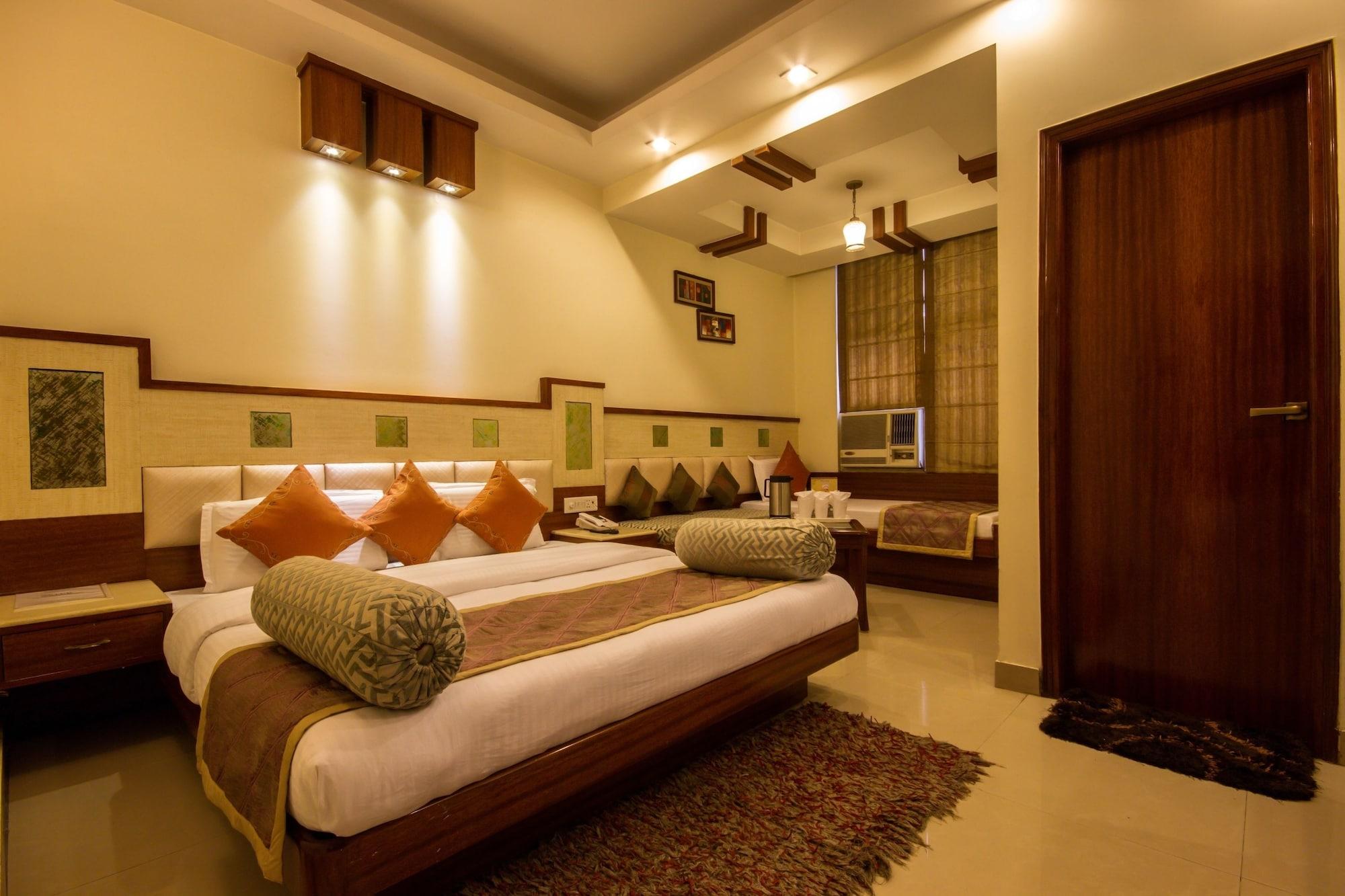 Hotel Aster Inn New Delhi Exteriör bild