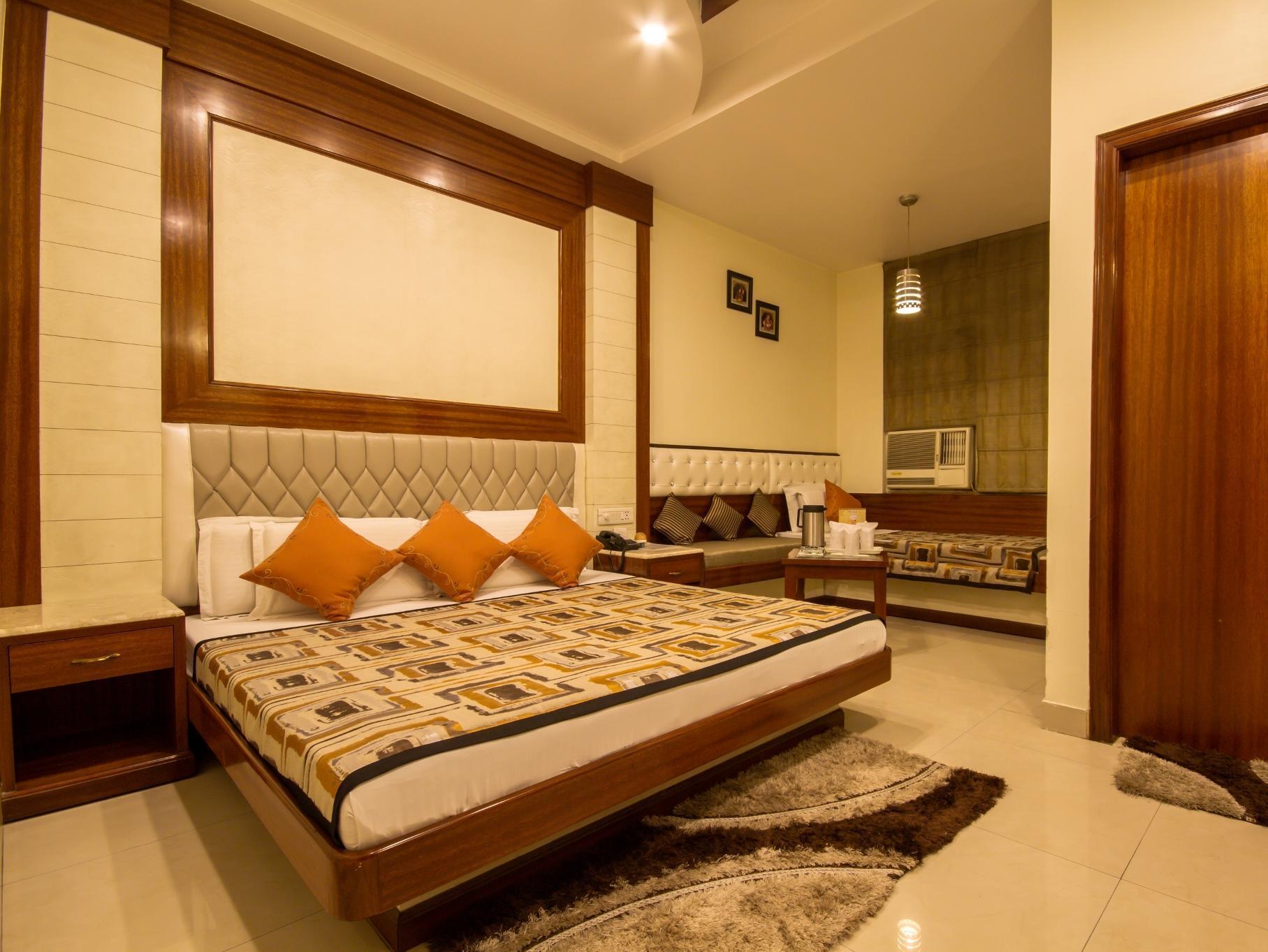 Hotel Aster Inn New Delhi Exteriör bild