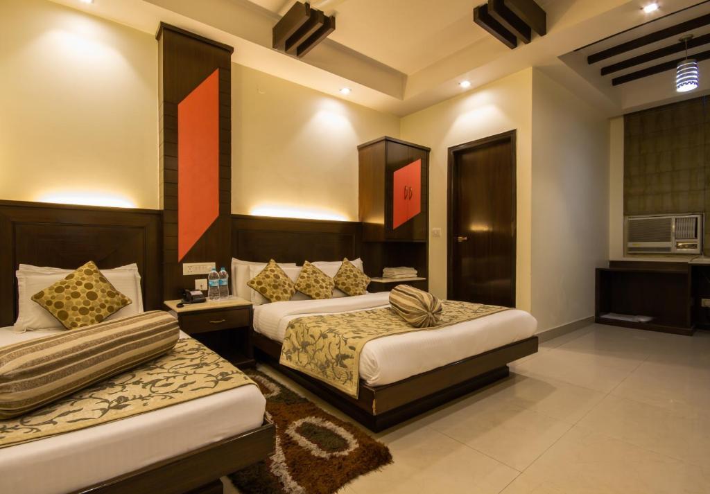 Hotel Aster Inn New Delhi Exteriör bild