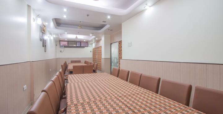Hotel Aster Inn New Delhi Exteriör bild